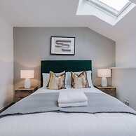 Host Apartments The Roscoe Coach House