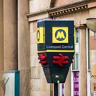 Host Apartments The Roscoe Coach House