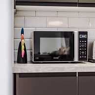 Host Apartments The Roscoe Coach House