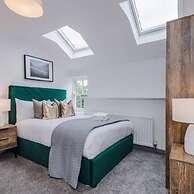 Host Apartments The Roscoe Coach House