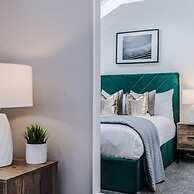 Host Apartments The Roscoe Coach House