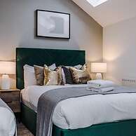 Host Apartments The Roscoe Coach House