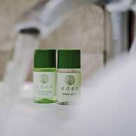 Host Apartments The Roscoe Coach House