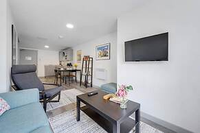 Host Apartments The Roscoe Nest