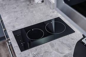 Host Apartments The Roscoe Nest