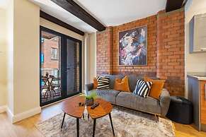 Host Apartments Queen Square Apartment