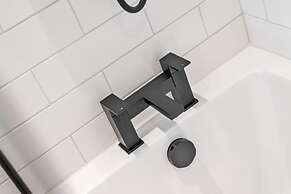 Host Apartments Lark Lane Hideaway