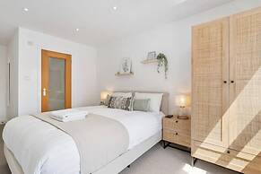 Host Apartments Lark Lane Hideaway