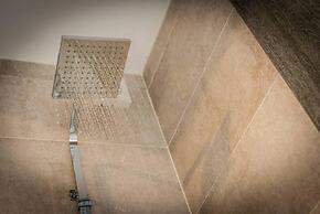 Host Stay Bands Warehouse I