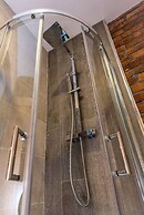 Host Stay Bands Warehouse I