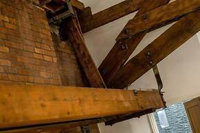 Host Stay Bands Warehouse VI