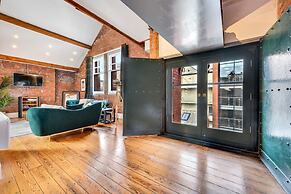 Host Stay Bands Warehouse VI