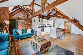 Host Stay Bands Warehouse VI