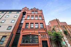 Host Stay Bands Warehouse VI