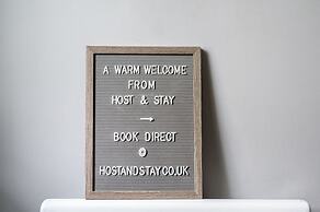 Host Apartments Standish Street Place