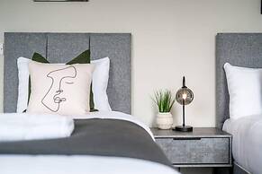 Host Apartments Picasso s Place II