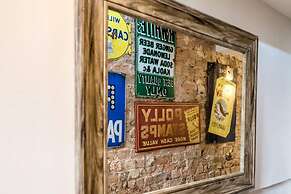 Host Apartments Picasso s Place II