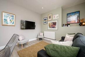 Host Apartments Picasso s Place II