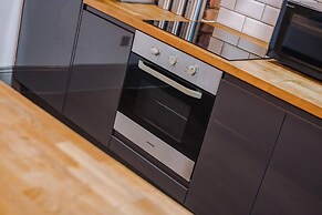 Host Stay Bands Warehouse V