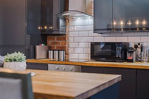 Host Stay Bands Warehouse V