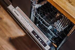 Host Stay Bands Warehouse V