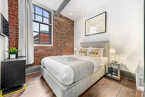 Host Stay Bands Warehouse V