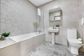 Host Stay Bands Warehouse V