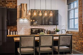 Host Stay Bands Warehouse V