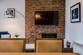 Host Stay Bands Warehouse V