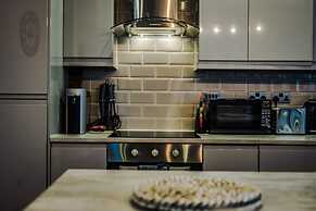 Host Apartments Bands Warehouse II