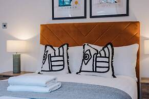 Host Stay Bands Warehouse IV