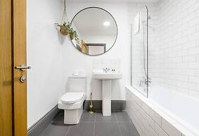 Host Stay Bands Warehouse IV