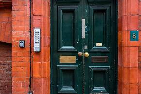 Host Stay Bands Warehouse IV