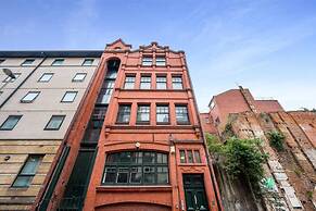 Host Stay Bands Warehouse IV