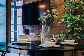 Host Stay Bands Warehouse IV