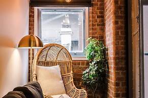 Host Stay Bands Warehouse IV