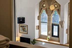 Host Stay Belvidere Church