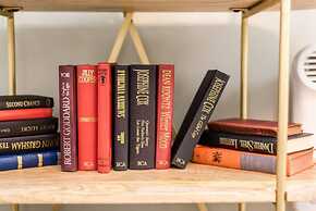 Host Stay Canning Quarters I