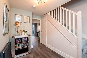 Host Apartments The Pilgrim Coach House