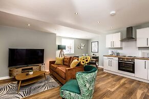 Host Apartments Catharine Quarters III