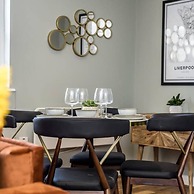 Host Apartments Catharine Quarters III