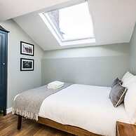 Host Apartments Catharine Quarters III