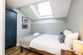 Host Apartments Catharine Quarters III