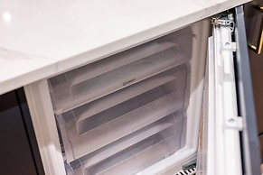 Host Apartments Catharine Quarters IV