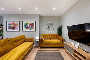 Host Apartments Catharine Quarters IV