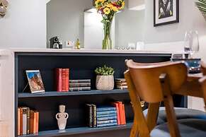 Host Apartments Catharine Quarters IV