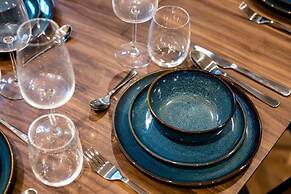 Host Apartments Catharine Quarters IV