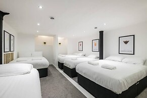 Host Apartments Fleet Nightlife I