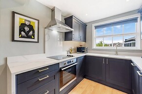 Host Apartments Upper Duke Street Apartment