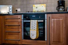 Host Apartments Kensington Quarters III